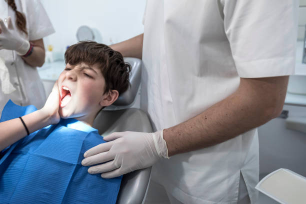 Best Emergency Tooth Extraction in Vandercook Lake, MI
